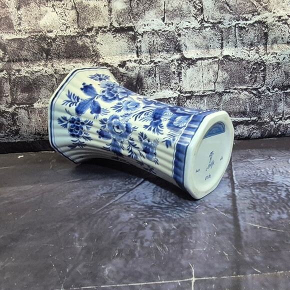 Vintage Royal Delft Blue and White Vase De Porcelyne Fles - Picture 5 of 8